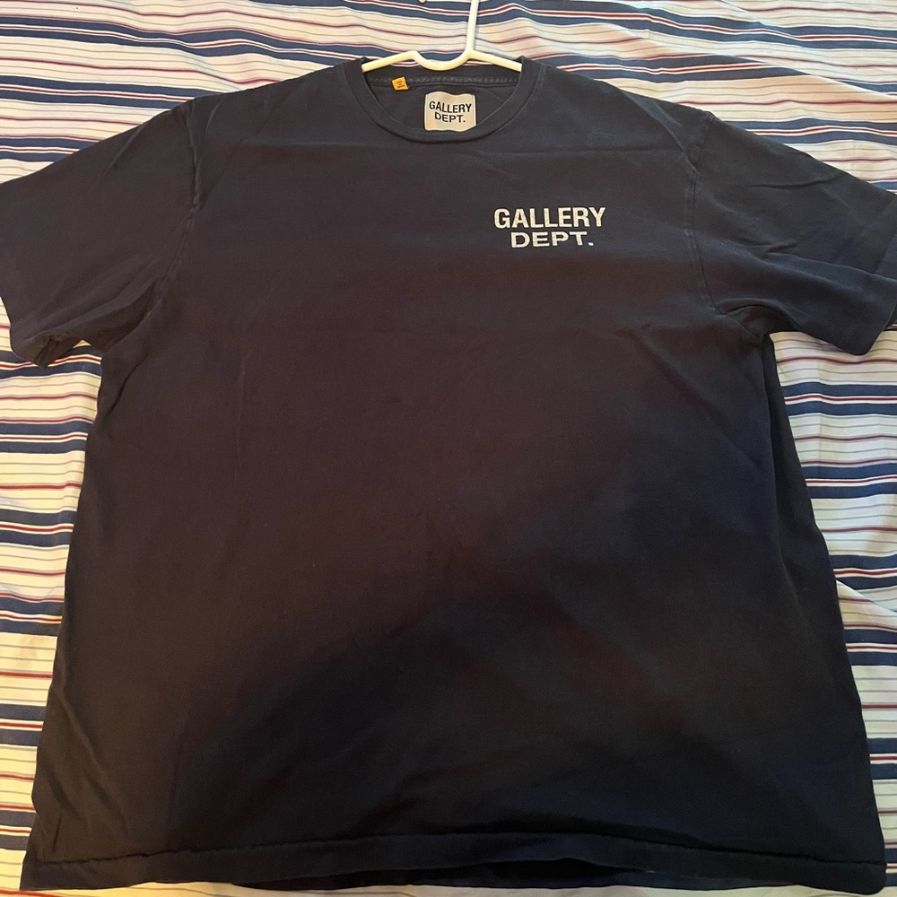 GALLERY DEPT.
VINTAGE SOUVENIR TEE - BLACK
